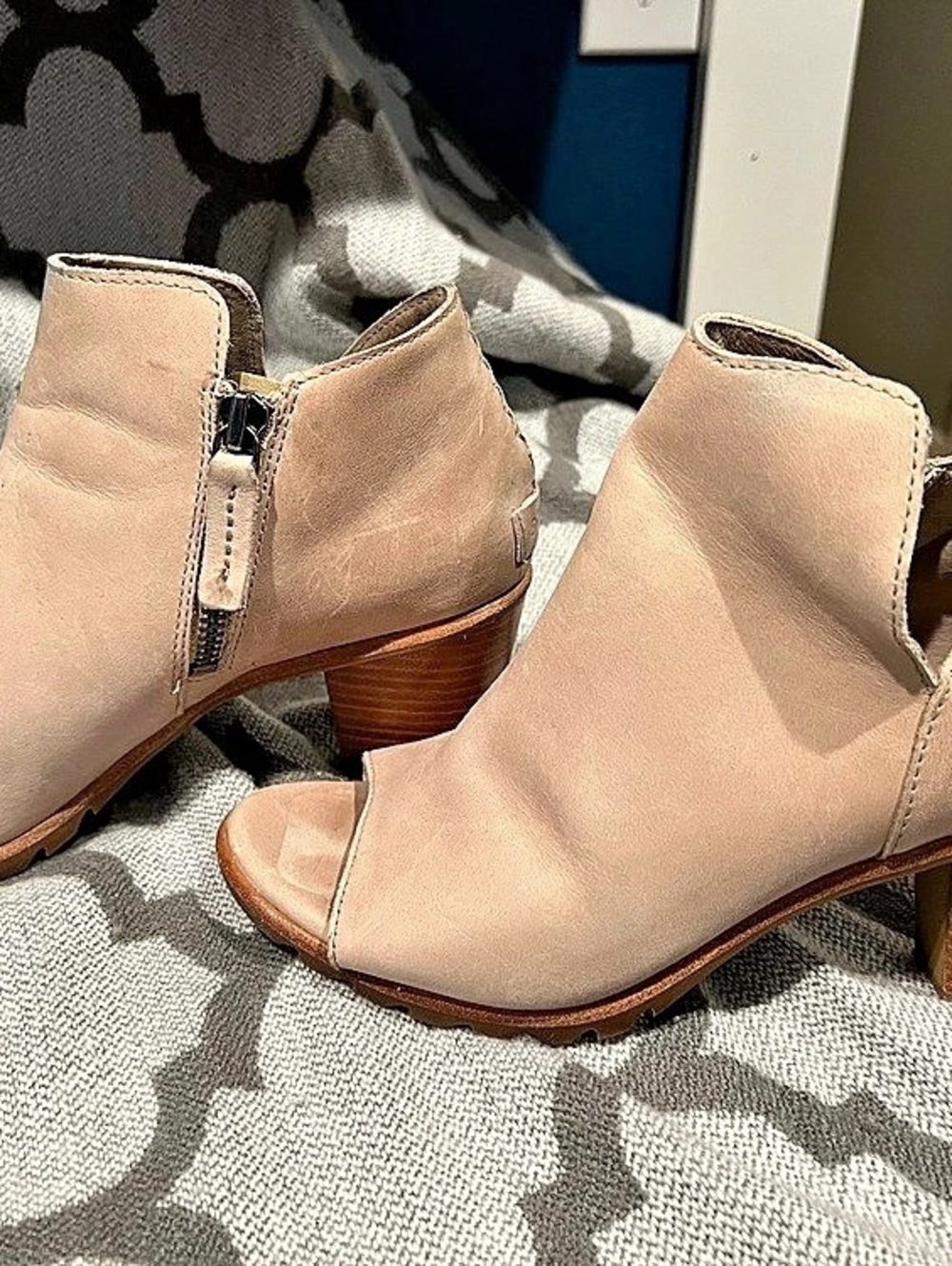 Sorel Leather Peep Toe Heeled Booties US 9.5
